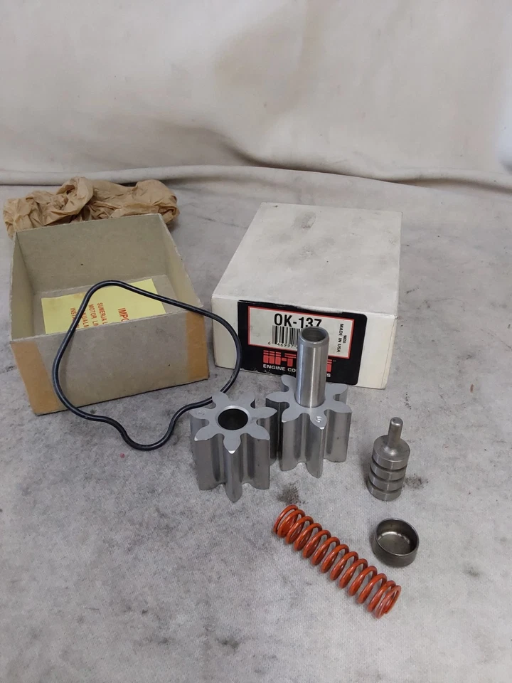 Kit de bomba de aceite NOS Hi-Tech OK137 Ford 232 Foto 2 de 2