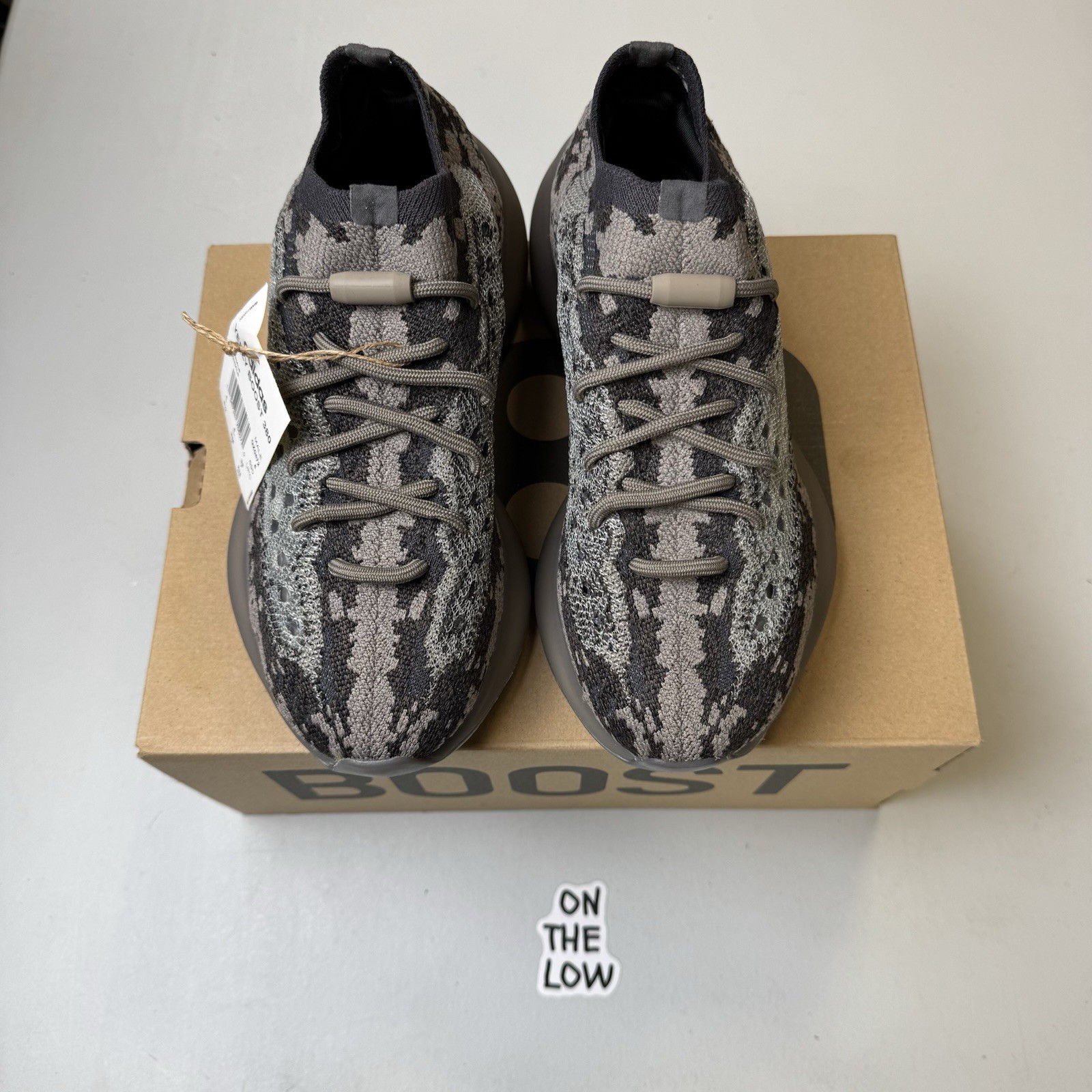 adidas Yeezy Boost 380 Stone Salt | GZ0472 | NEW | Size 5.5 Mens thumbnail 3