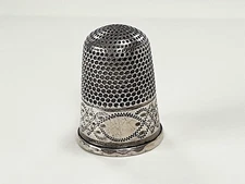 LOVELY ANTIQUE HM SOLID SILVER SIZE 5 SEWING THIMBLE/CHARLES HORNER 1918 4.5 g