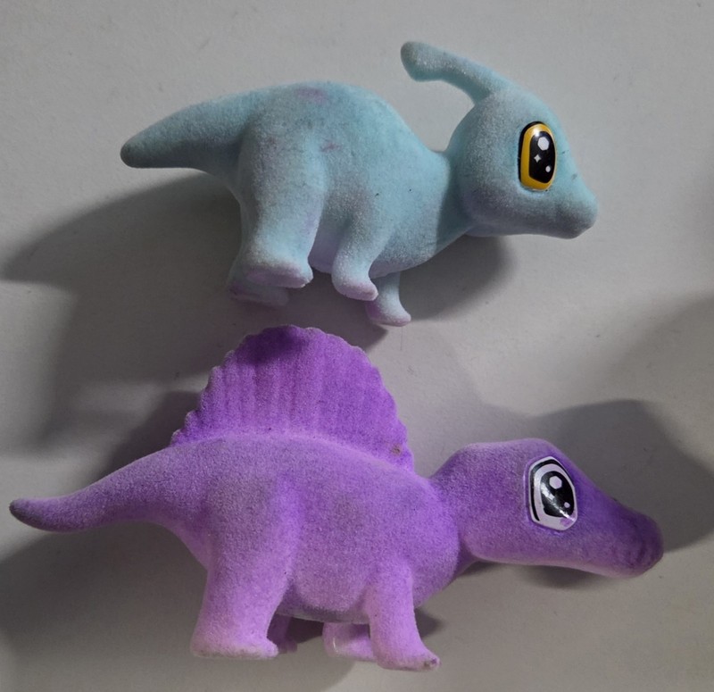 Fuzzy Crayola Dinosaurs blue 3" CRYOLOPHOSAURUS purple 4" STEGOSAURS figures