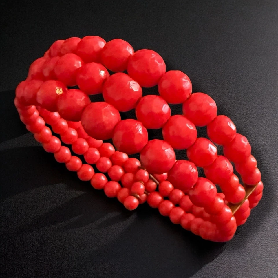 Pulsera roja checa con cuentas de vidrio facetada opaca ajustable brazalete envolvente de alambre vintage Foto 2 de 4