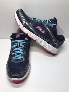 dark blue fila shoes