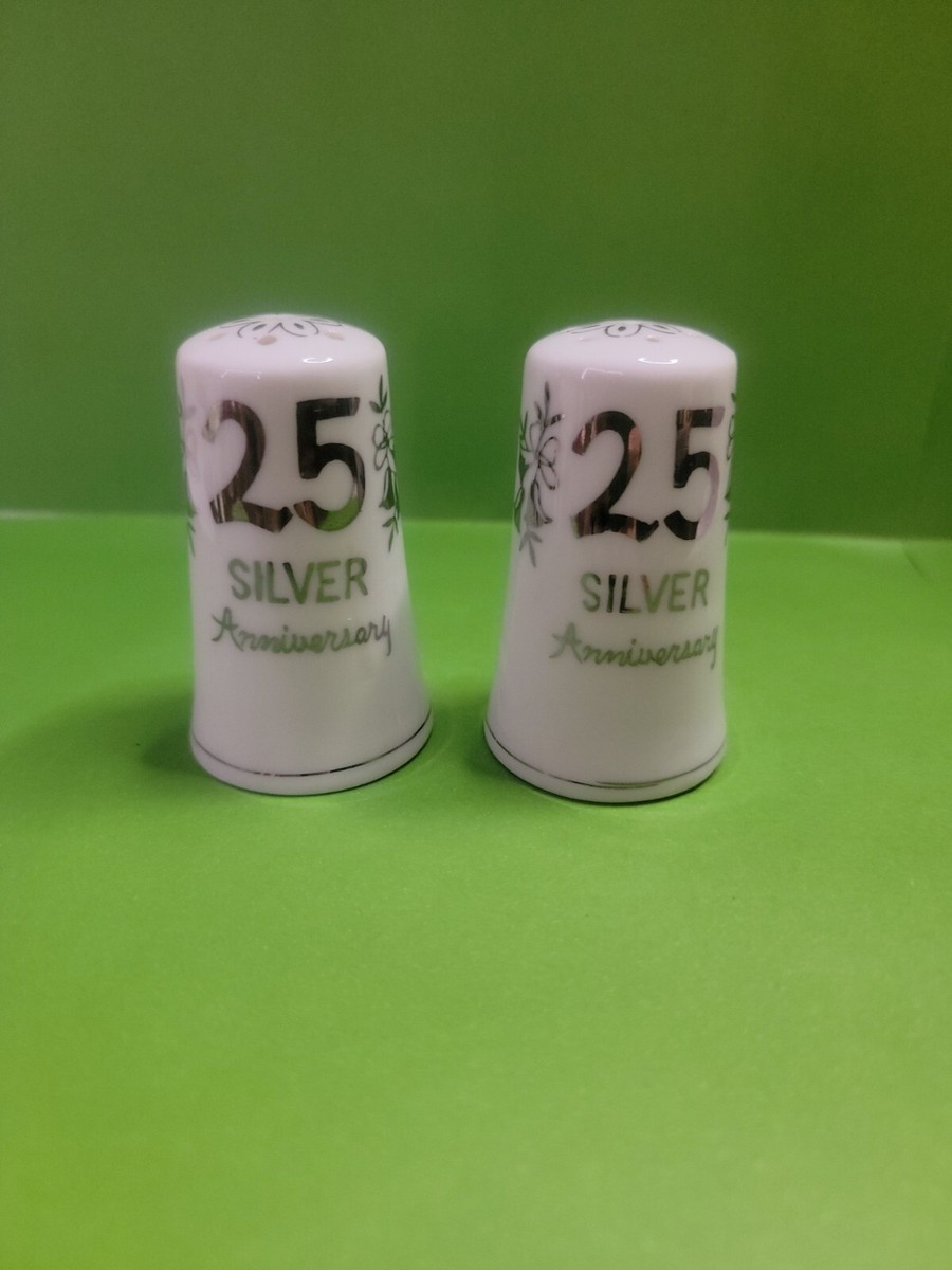 saltページ 25th Silver Anniversary Salt and Pepper Shakers Made in
