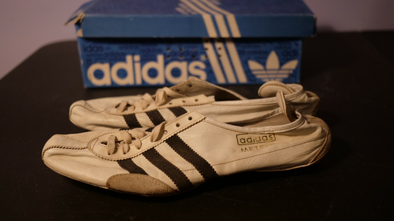 vintage track spikes