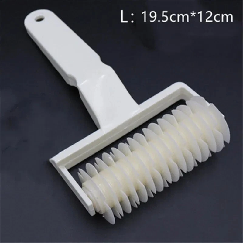 Broaches Pie Pizza Pastry Embossing Dough Rolling Knife for Baking  - Image 3 of 3