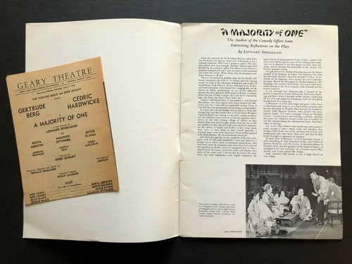 A Majority of One Theater Program w/Playbill (Geary,1961) - 18 Pages 9" x 12" - Picture 2 of 5