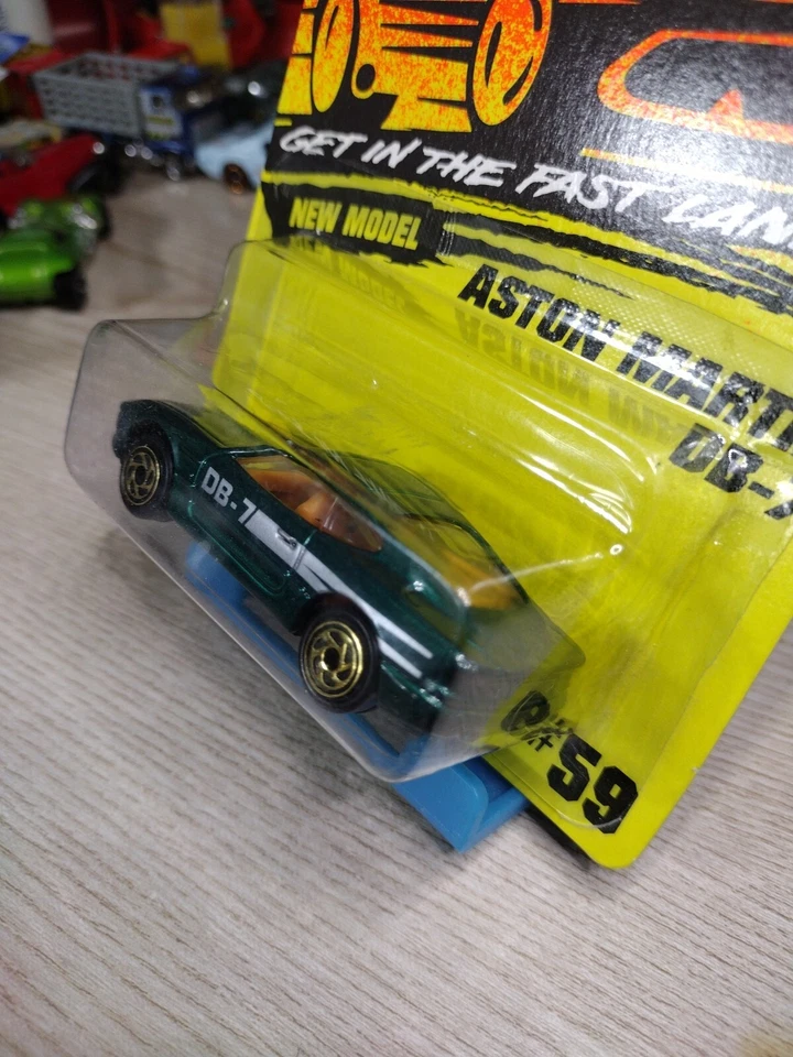 1993 MATCHBOX SUPERFAST #59 GREEN ASTON MARTIN DB-7 NEW ON CARD - Image 2 of 4