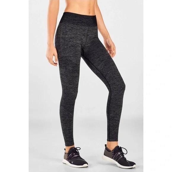 Fabletics Mid Rise Seamless Statement 7/8 Rib Leg… - image 1