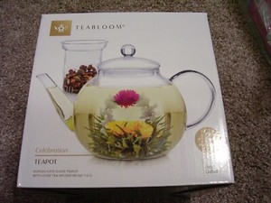 Teabloom Borosilicate Glass Teapot W/Loose Tea Infuser 40oz & 2 Tea Flowers
