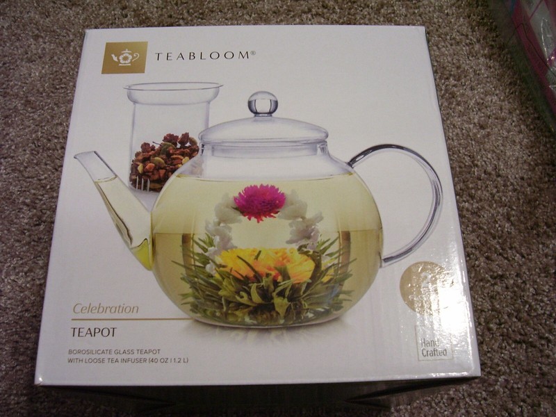 Teabloom Borosilicate Glass Teapot W/Loose Tea Infuser 40oz & 2 Tea Flowers