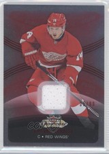 2015-16 Upper Deck Fleer Showcase Materials Red Glow 5/99 Gustav Nyquist #86 0f8