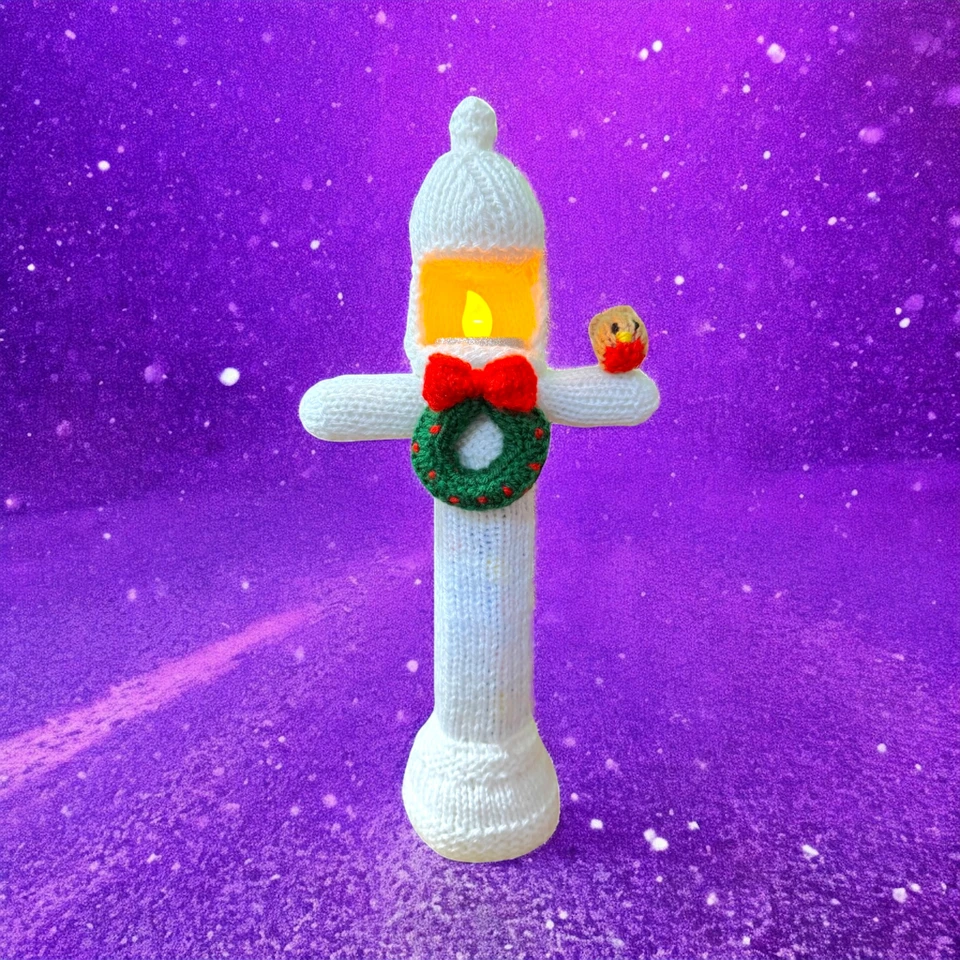 KNITTING PATTERN - Christmas Lamp Post Smarties Sweet Holder 22 cms Lamppost