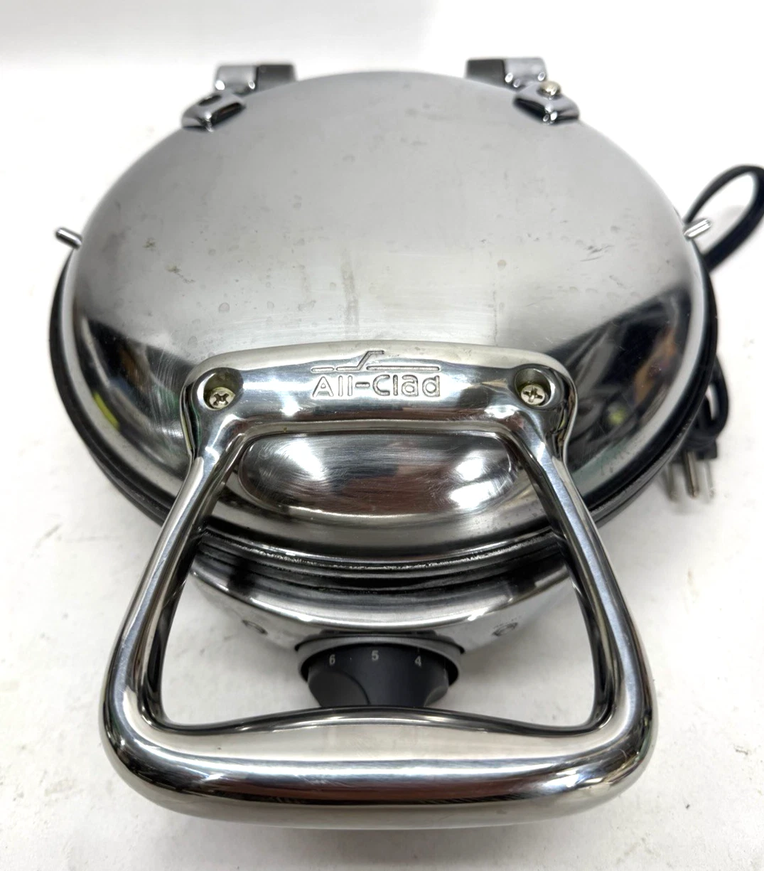 All-Clad 6071 Classic Round Waffle Maker Iron Stainless Steel Tested Working
Opens in a new window o