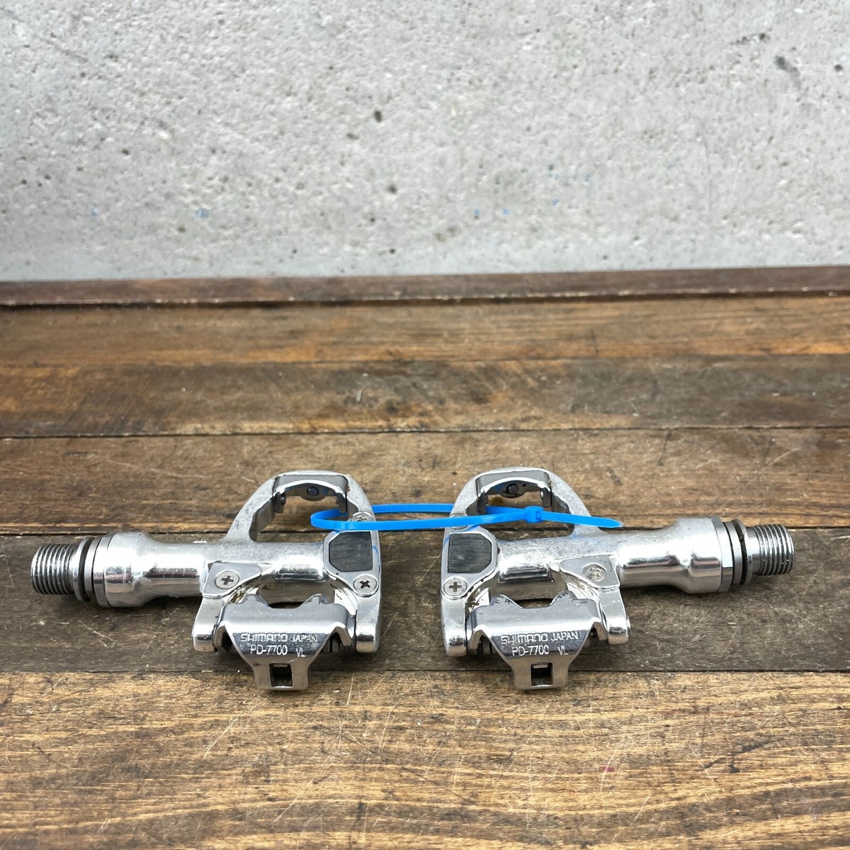 DURA-ACE ペダル　PD-7700 Shimano Dura Ace PD-7700 Pedals Road Bike Clipless Race