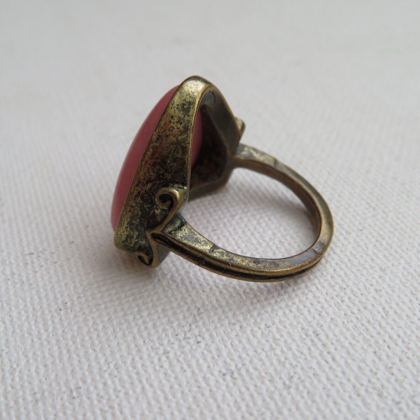 Large Pink Triangle Stone Statement Ring Size 7.25 - image 4