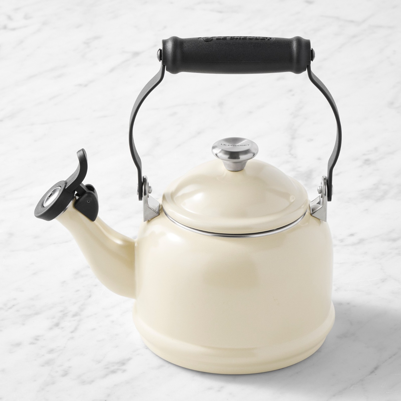 Le Creuset Classic Demi Whistling Tea Kettle Enamel on Steel