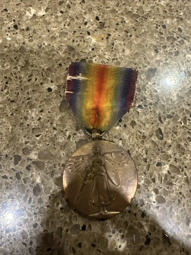 WW1 Victory Medal Pin Military Great War For Civilization Winged Angel w/ ribbon