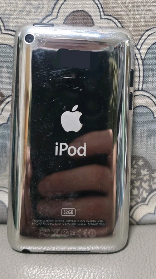 WORKING! iPod Touch 4th Gen White 32 GB Model A1367 32GB