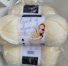 Lion Brand Touch Of Alpaca Yarn  Cream  Lot of 3 Skeins  3.5 oz