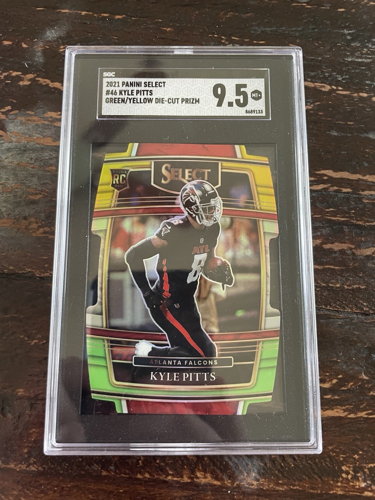 Kyle Pitts Panini Select #46 Die-Cut Green/Yellow