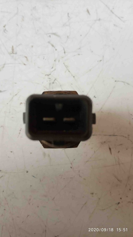Triangle De Signalisation Pour Audi A6 Avant 4B5 C5 – Pièce D'occasion En Bon état, Référence 4B9860251A