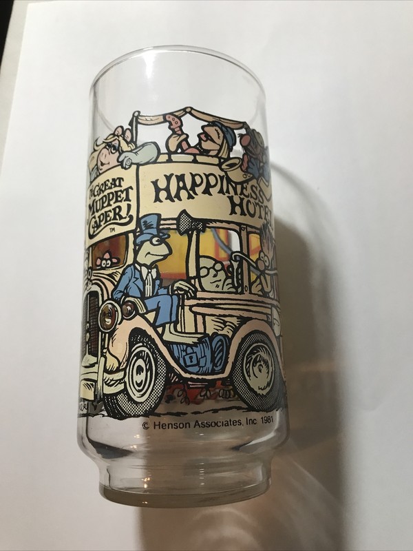 Vintage The Great Muppet Caper Happiness Hotel McDonalds Collectors Glass 1981