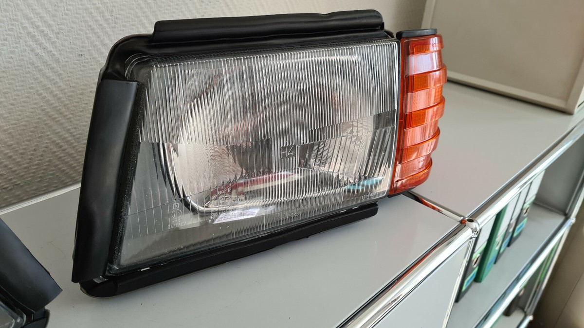 NEU Mercedes W126 Coupe C126 SEC BOSCH Scheinwerfer EURO L+R  