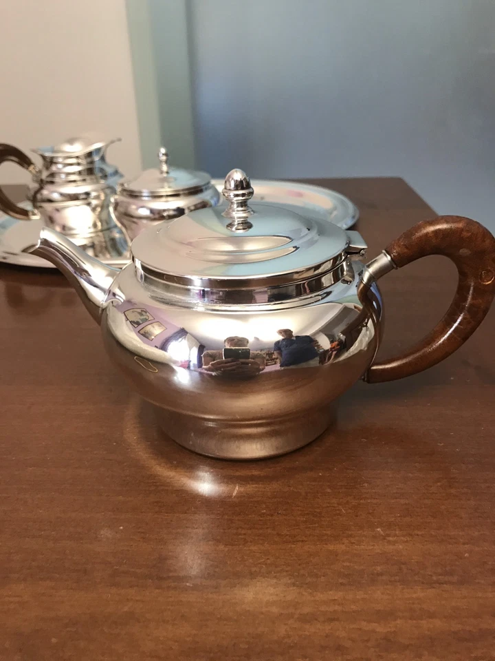 Stupendo servizio da caffè/the in argento 800  - Immagine 3 di 4