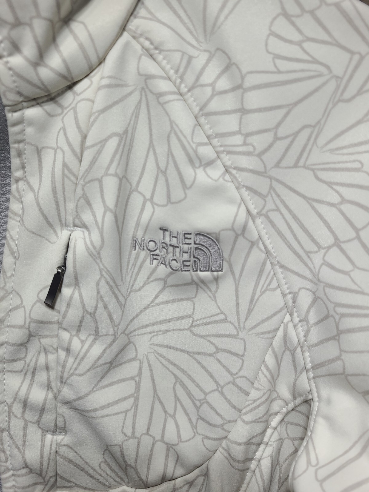 THE NORTH FACE Women’s Softshell Bionic White Pat… - image 2