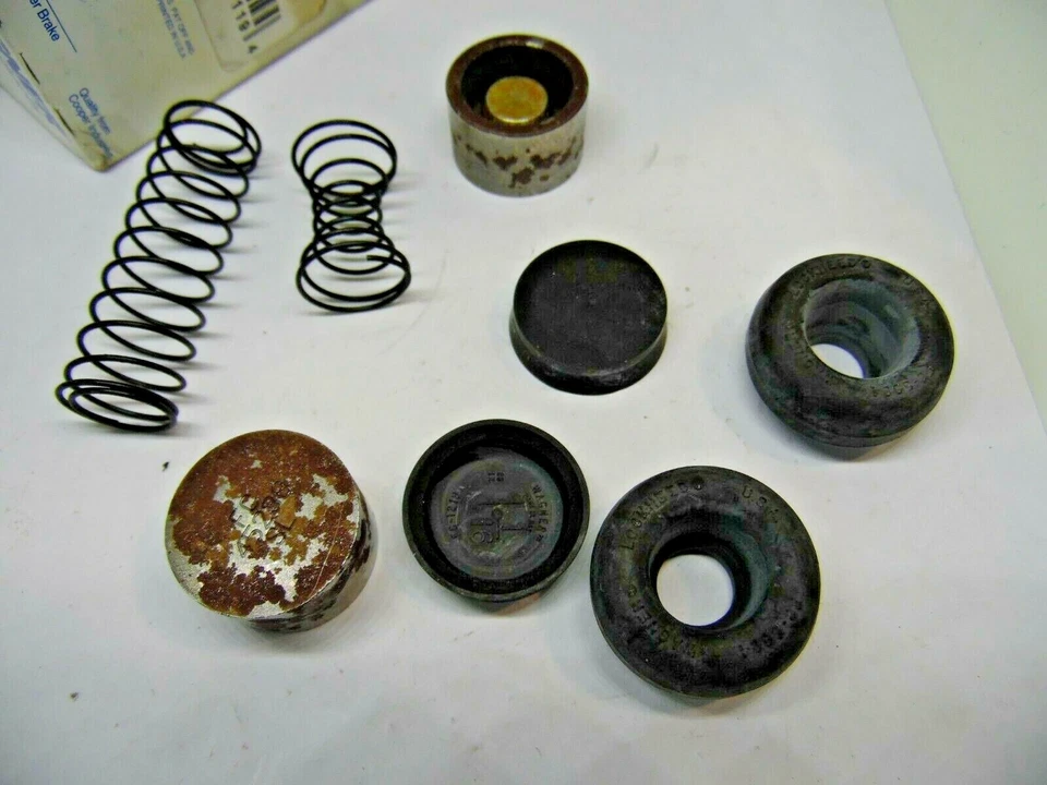 F39070 64-70 FORD MUSTANG DRUM BRAKE WHEEL CYLINDER REPAIR KIT 1 1/16 VINTAGE - Image 3 of 4