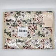 NWT Summer  Rose Quilted Floral Folding Hanging Travel Jewelry Organizer Case