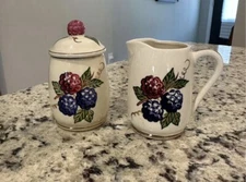 Vintage Knotts Berry Farm Creamer and Sugar Set w/ Lid Blackberry Raspberry