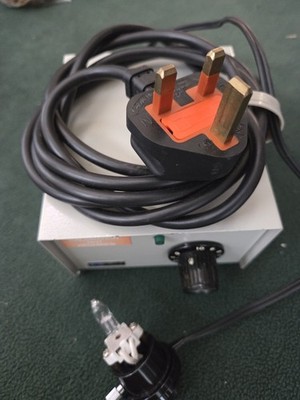 Meiji Techno  Illumination System with European Type G plug