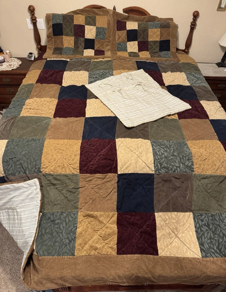 Quilt Heavy Cali King Multi Color Blocks 111x98 3 Matching Shams 31x26 14.6lbs. - Image 3 of 4