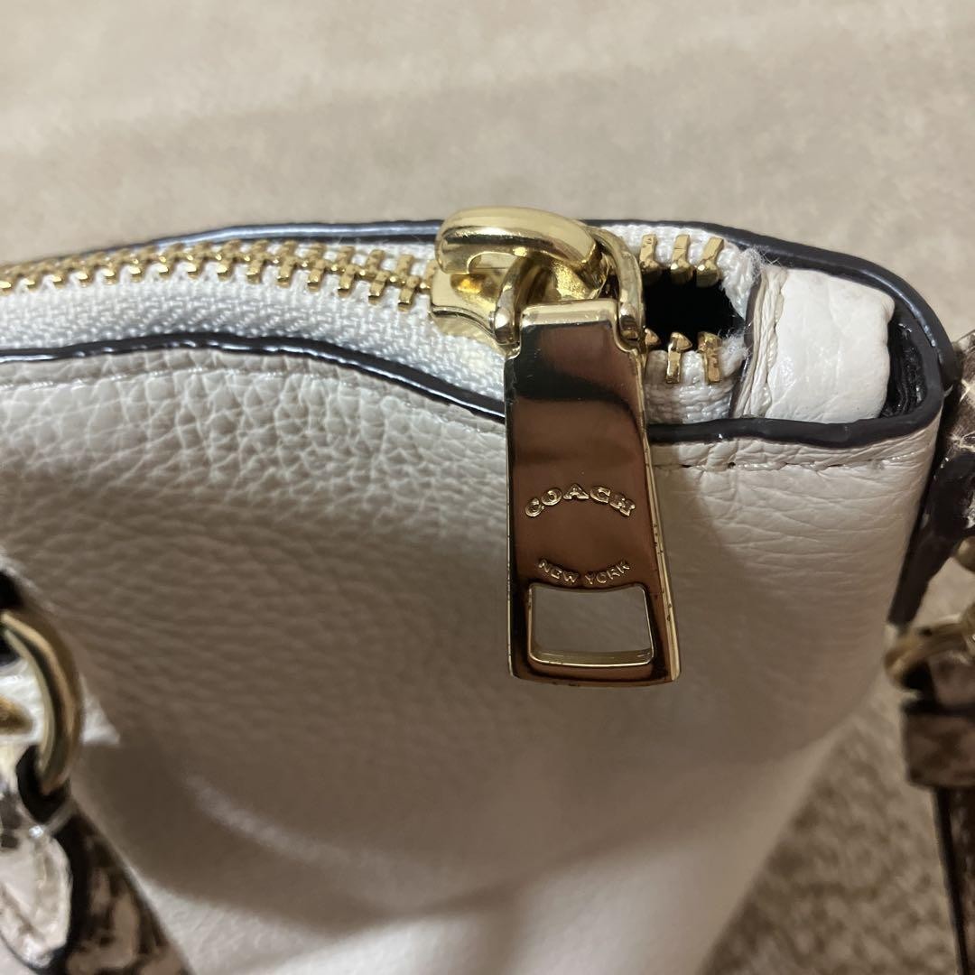 Coach White Python Leather 2-Way Shoulder Bag Ele… - image 6