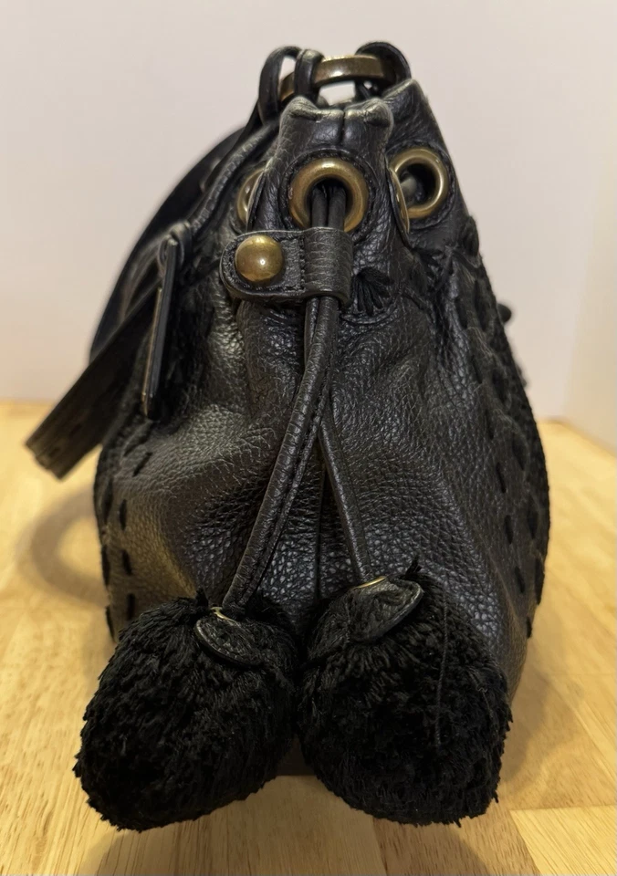 Isabella Fioré Smitten Harriett Bolso de Hombro Negro Foto 3 de 4