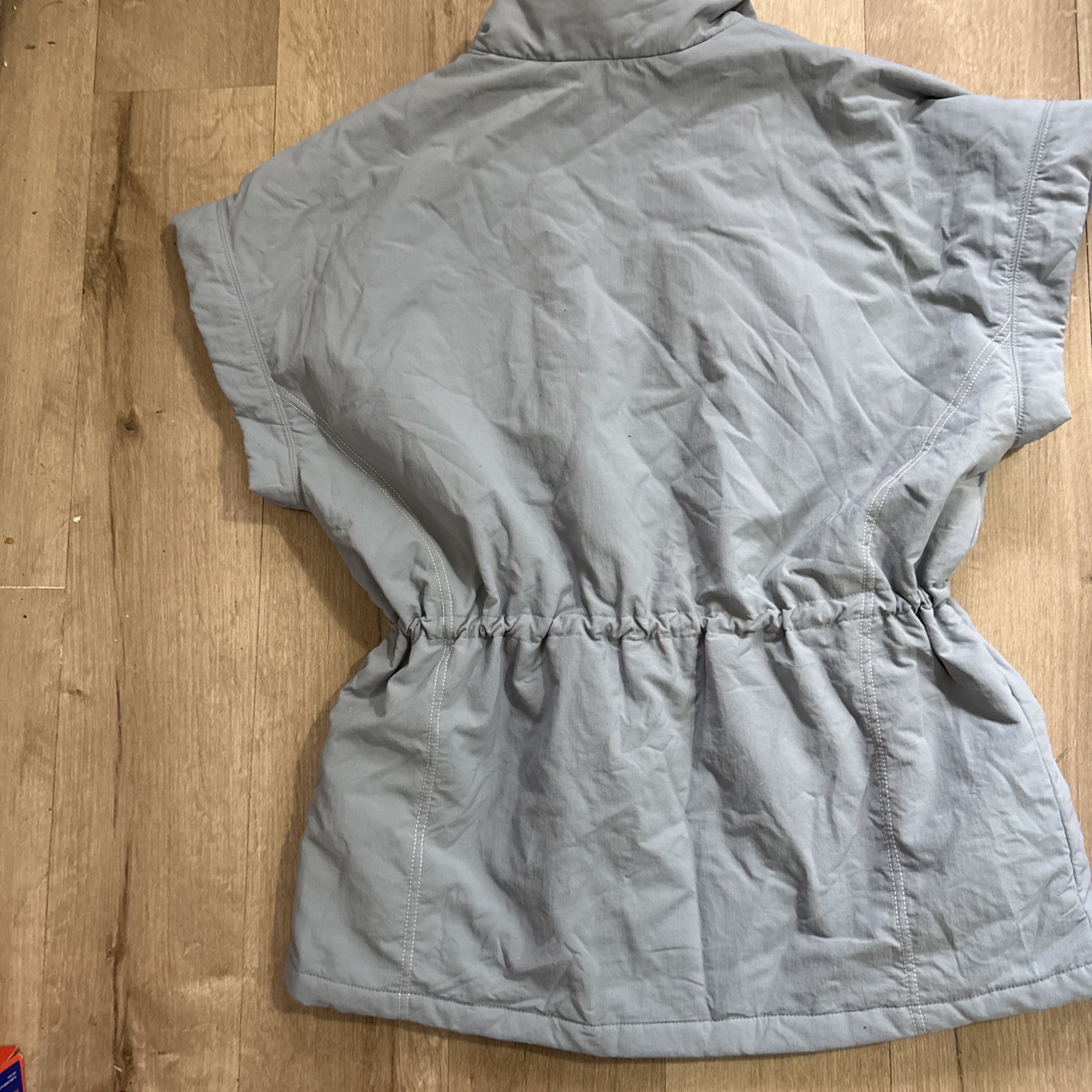 Fabletics Oversized Cloud Lightweight Sport Vest … - image 6