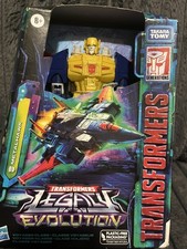 Transformers Legacy Evolution - Metalhawk Voyager Class
