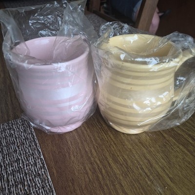 Temptations by Tara Elegant Pink and Yellow Coffee Mugs Tall Striped 16 oz
