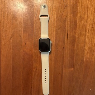 Apple Smart Watch 40mm Silver Aluminum Heart Rate Beige Silicone Band iOS