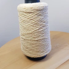 Unlabelled Machine Knitting Yarn - vintage - 230 gram cream/lemon 2 ply - boucle