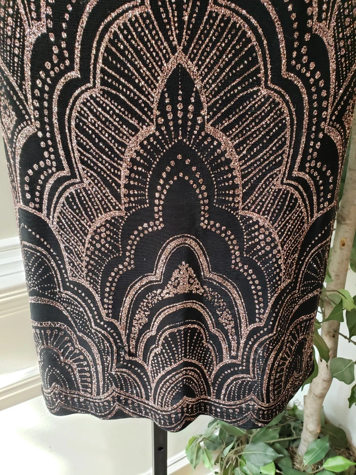 Vestido Jump Apparel para mujer negro estampado brillante forrado cuello redondo hasta la rodilla XS Foto 4 de 4