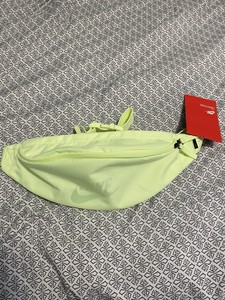 green nike fanny pack