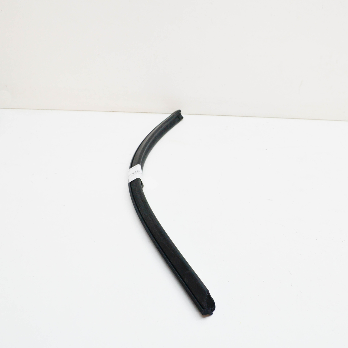 R107 ベンツのウェザーストリップ A1077201578 1678 NEW MERCEDES BENZ SL R107 LEFT DOOR WEATHERSTRIP A1077200978