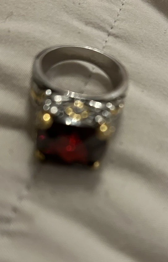 Anillo De Colección Brighton Grueso Metal Mujer Multifacético Granate Piedra Icónico Talla 7 Foto 2 de 4