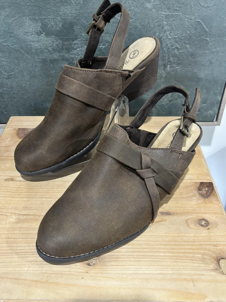 Bella-Vita Shoes Womens Size 8.5 Wide Brown Slingback Mule Faux Suede 51-2040 - Image 2 of 4