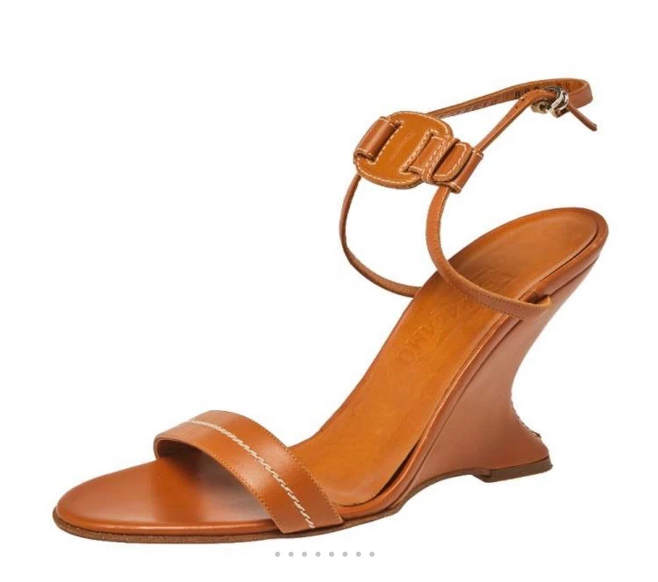 Sandalias de cuña Salvatore Ferragamo de cuero tostado talla 10 Foto 2 de 4