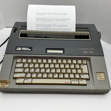 Smith Corona SD650 Portable Spell Right Memory Electronic Typewritter W/Cover thumbnail