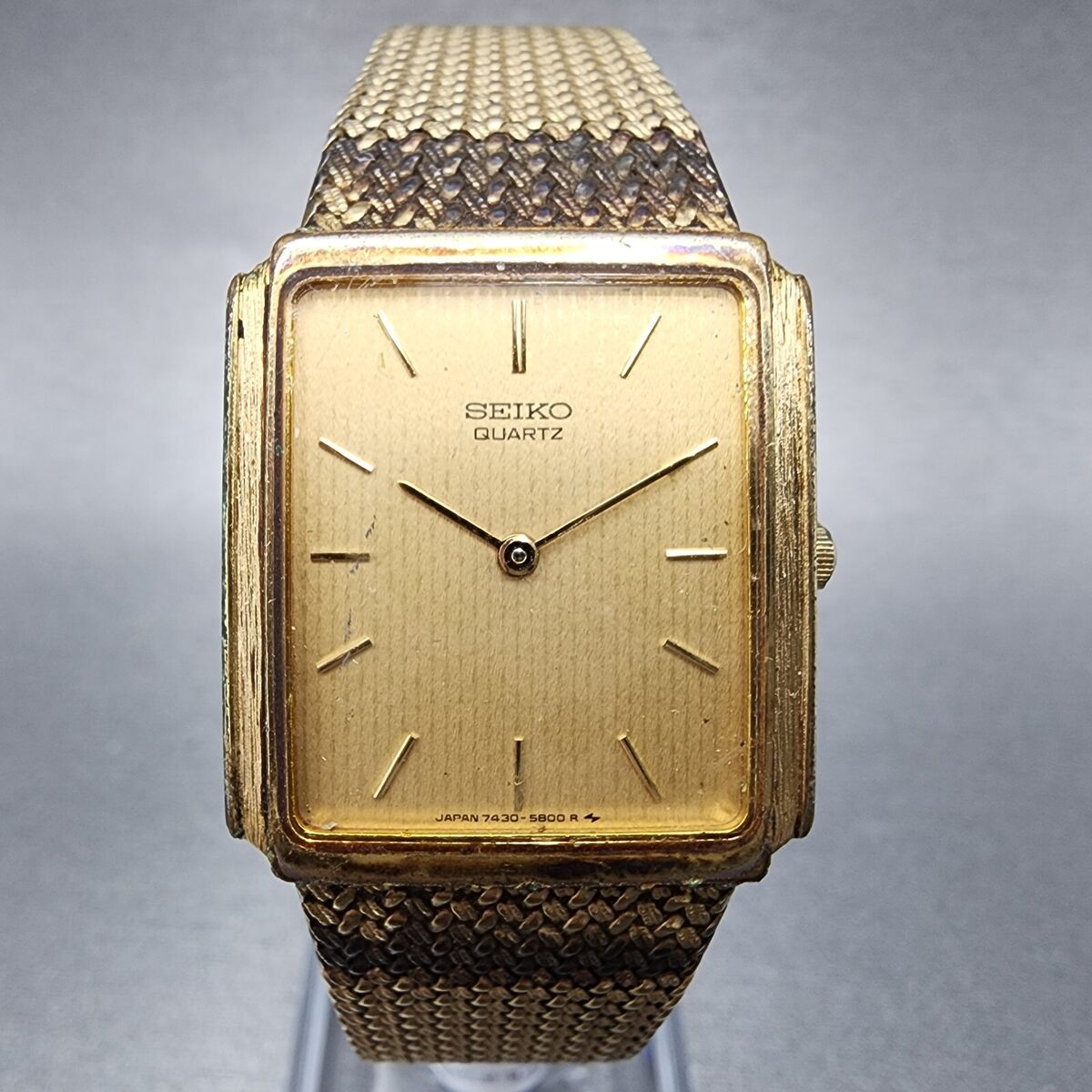 VTG Seiko Tank Watch Men 25mm Gold Dial Gold Tone Rectangle VTG Seiko Tank Watch Men 25mm Gold Dial Gold Tone Rectangle