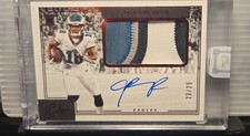 2020 Panini One - Rookie Patch Autographs Jalen Reagor #15 Red /25 (AU, MEM, RC)